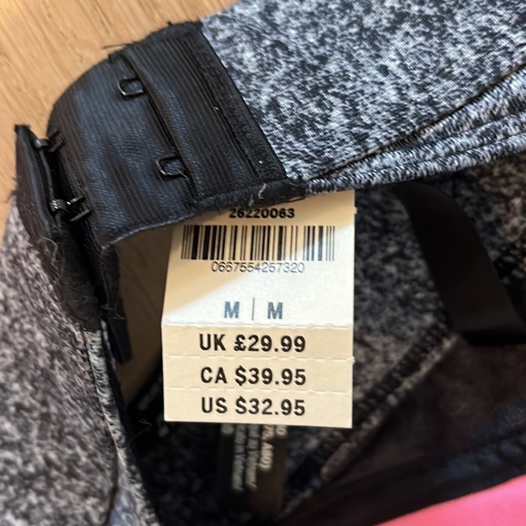 Victorias Secret Pink Ultimate size M NWT - Picture 3 of 3